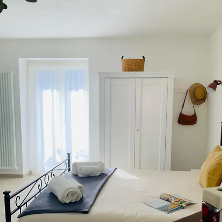 Appartamento Casa Vicolo Fiori, quiet location very close to the lake Domaso