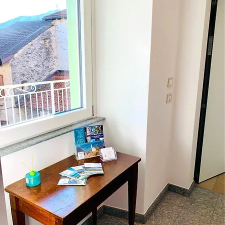 Casa Vicolo Fiori, quiet location very close to the lake