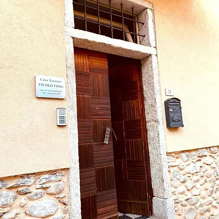 Appartamento Casa Vicolo Fiori, quiet location very close to the lake Domaso