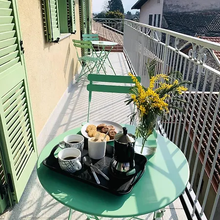 Casa Vicolo Fiori, quiet location very close to the lake Domaso